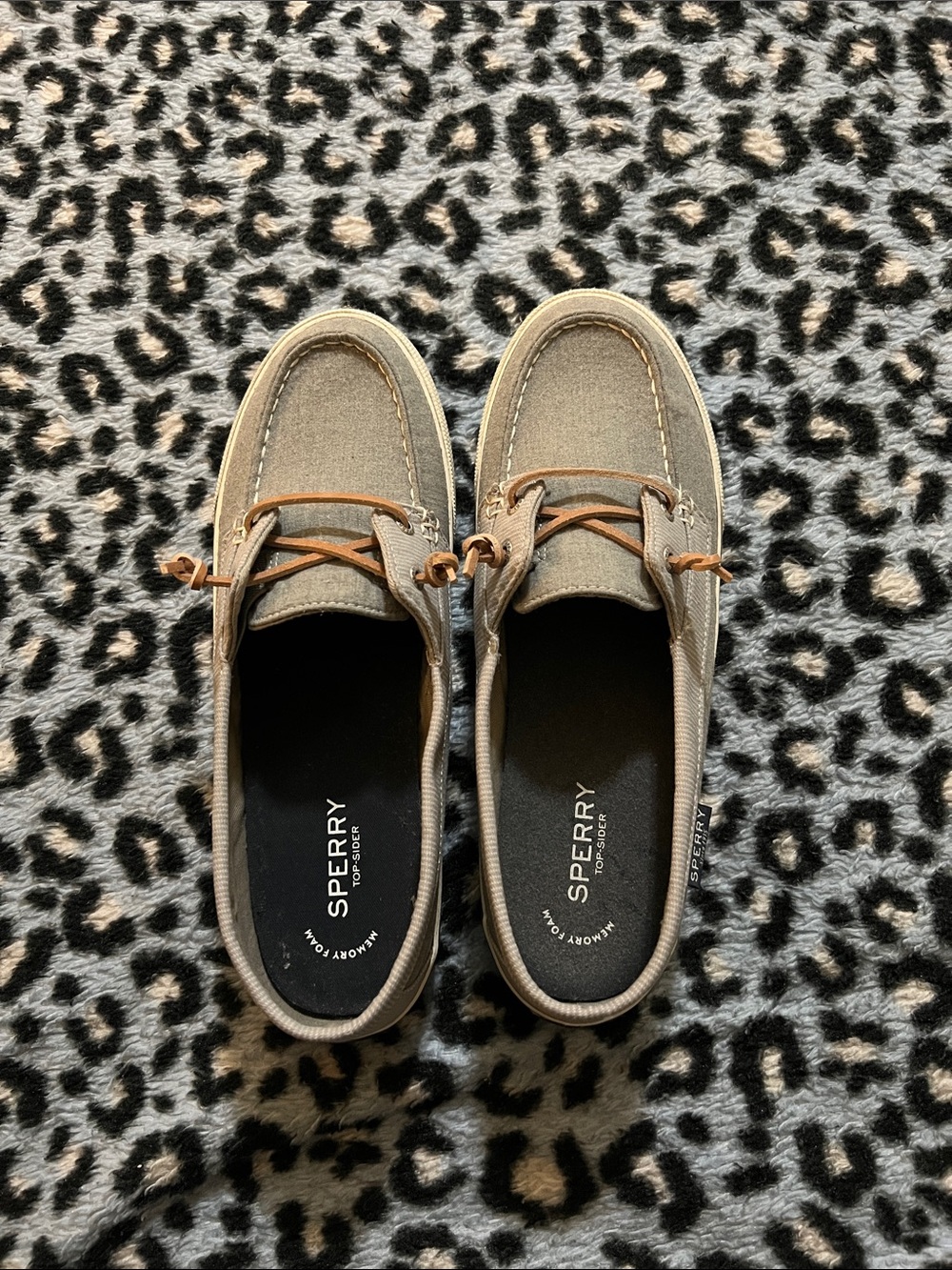 LIKE NEW Sperry Women’s  Taupe Canvas Boat Shoes